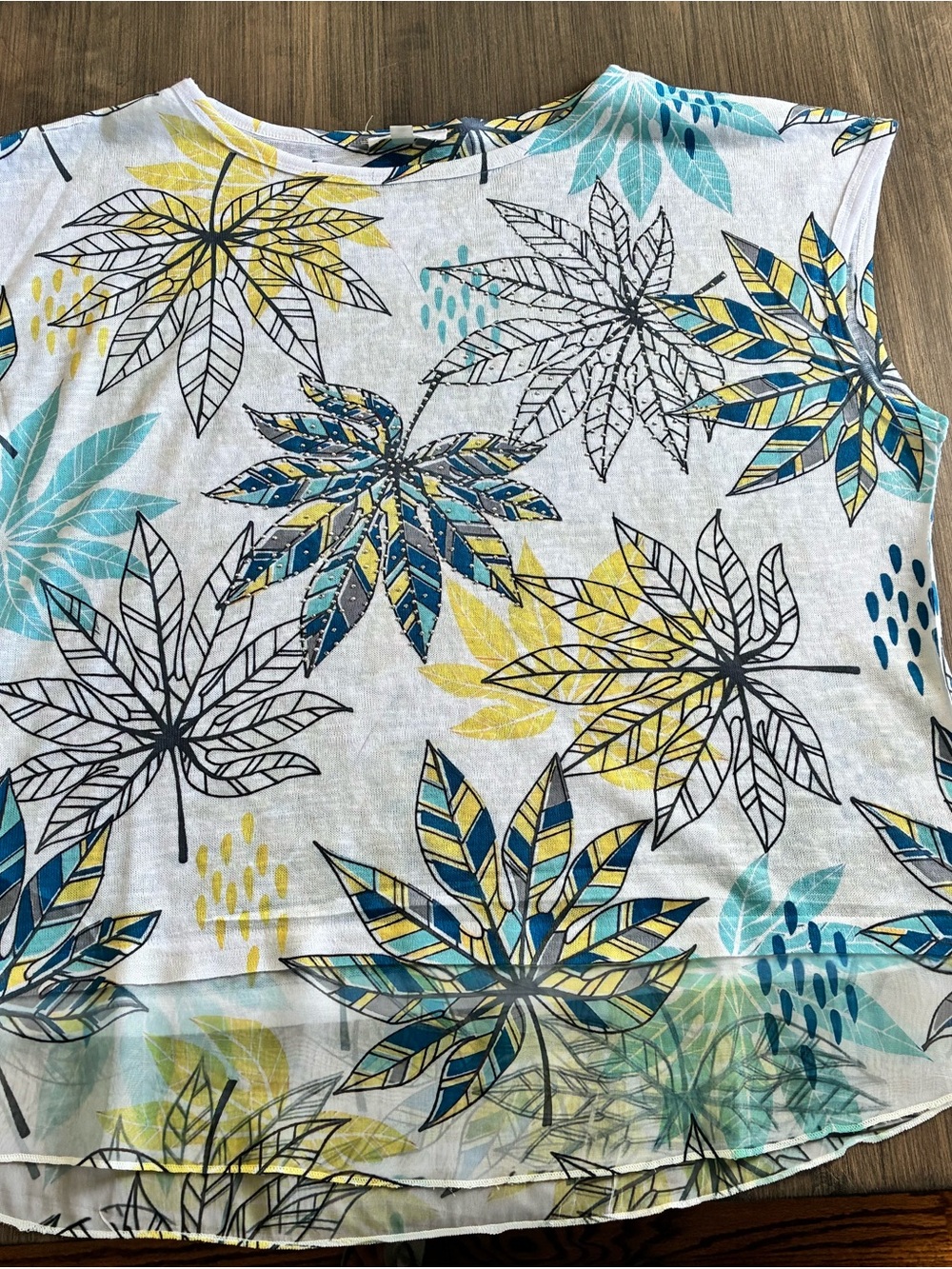 Lightweight White Floral Leaf Print Top - White/Blue/Yellow